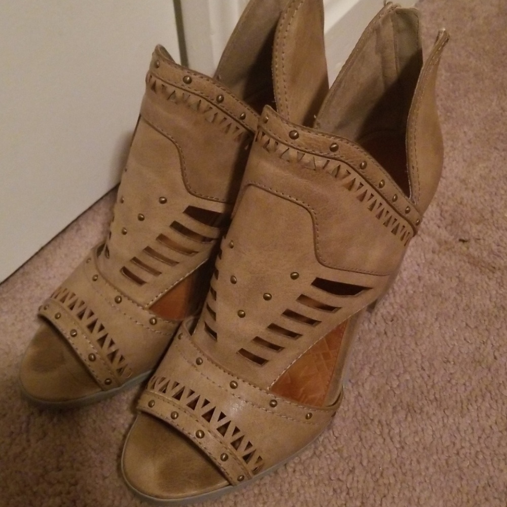 Womens heels